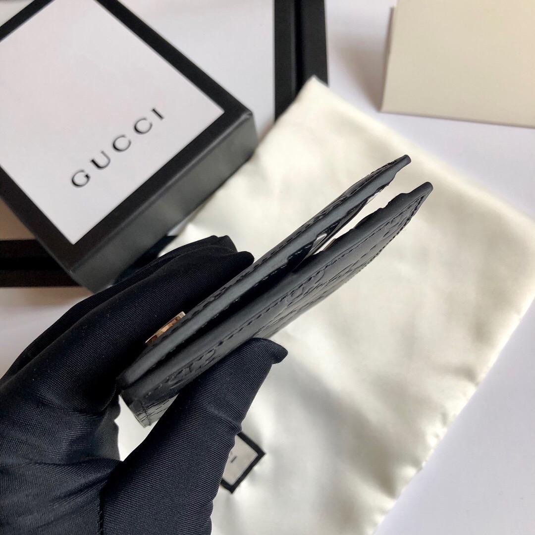 gucci-signature-wallet-2118_16843948878-1000