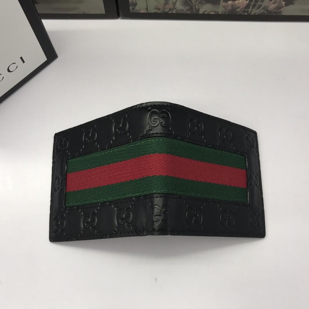 gucci-signature-web-wallet-2119_16843948886-1000