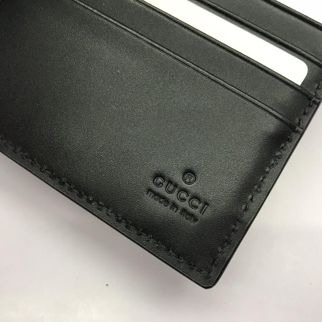 gucci-signature-web-wallet-2119_16843948887-1000