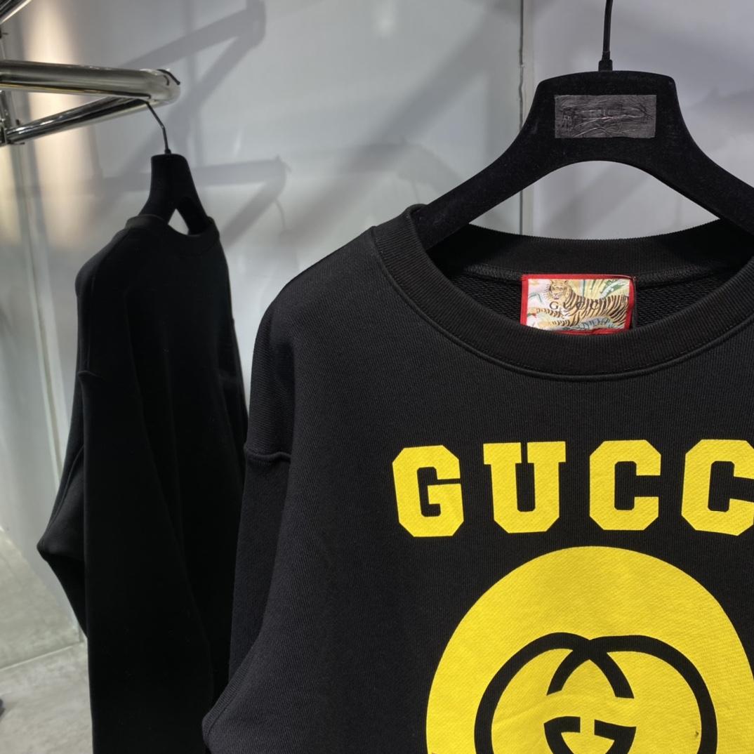 gucci-tiger-cotton-sweatshirt-4716_16845003726-1000