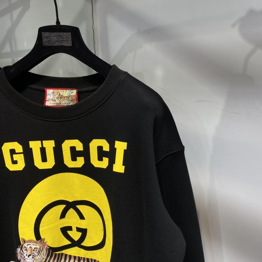 gucci-tiger-cotton-sweatshirt-4716_16845003737-1000