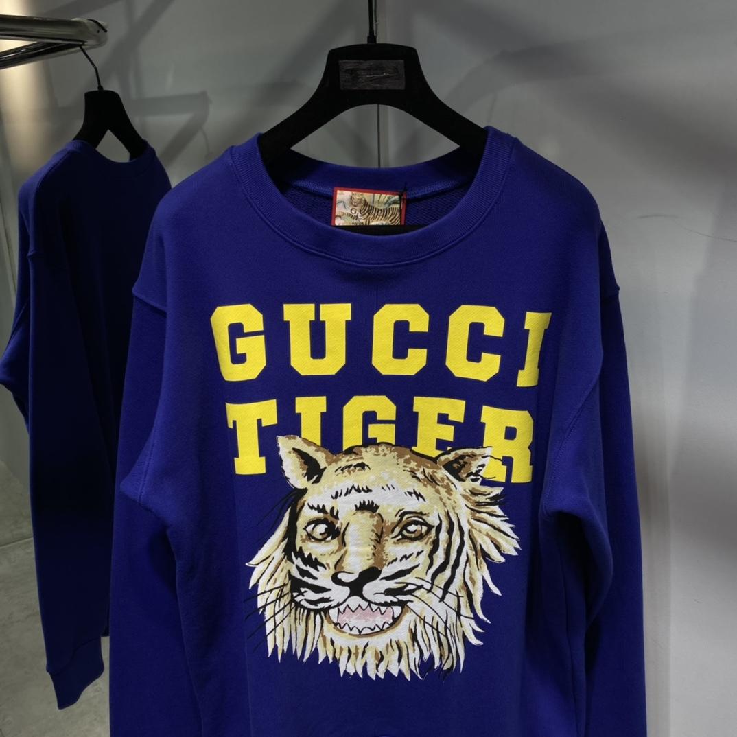 gucci-tiger-cotton-sweatshirt-4717_16845003745-1000