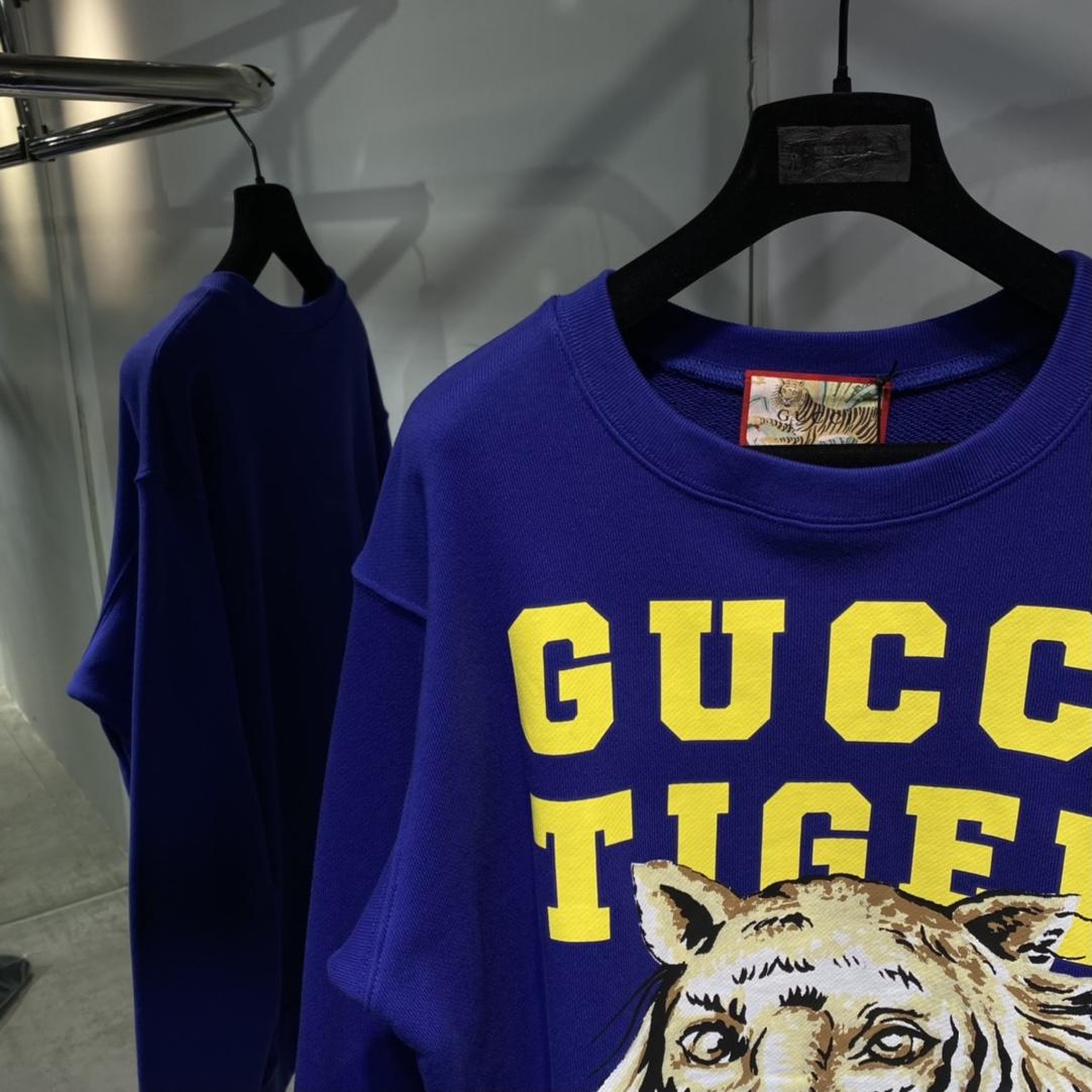 gucci-tiger-cotton-sweatshirt-4717_16845003747-1000