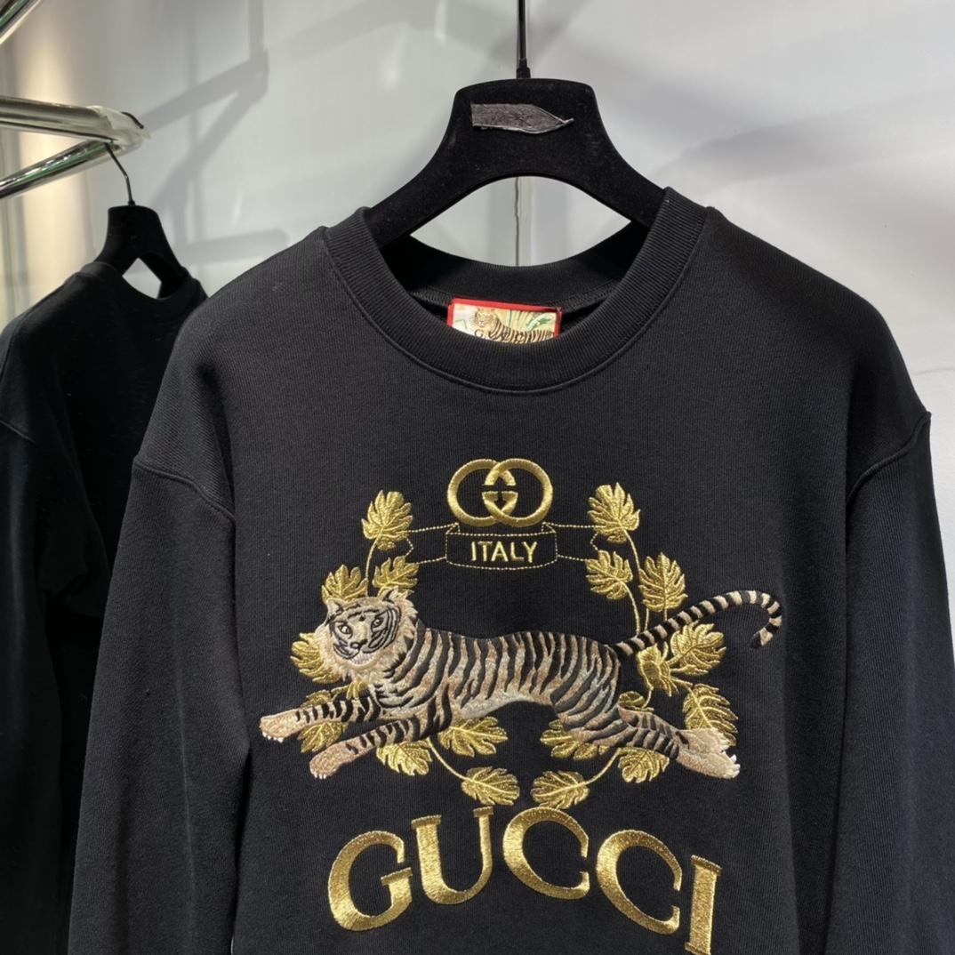 gucci-tiger-sweatshirt-with-embroidery-4713_16845003694-1000