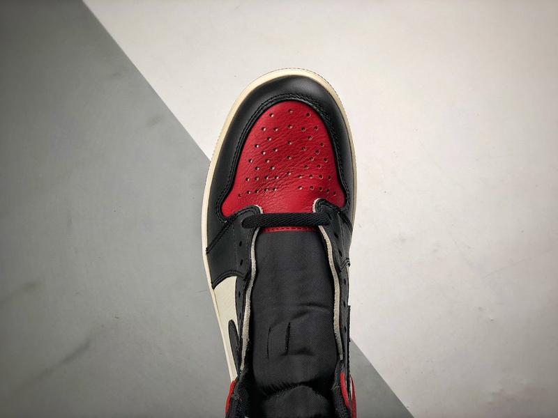 jordan-1-retro-high-bred-toe-1060_168439259912-1000