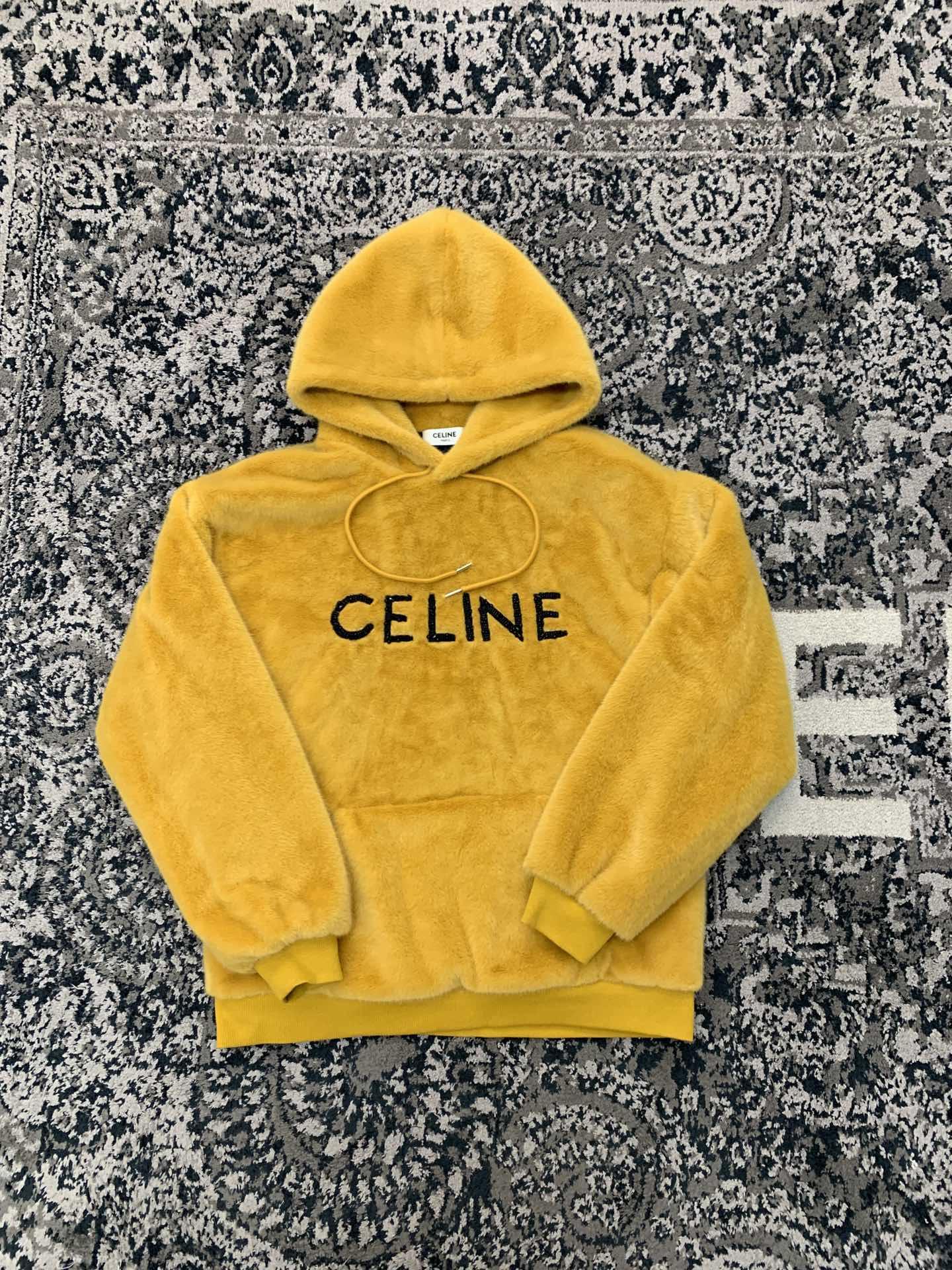 loose-celine-hoodie-in-fuzzy-wool-5966_16845011454-1000