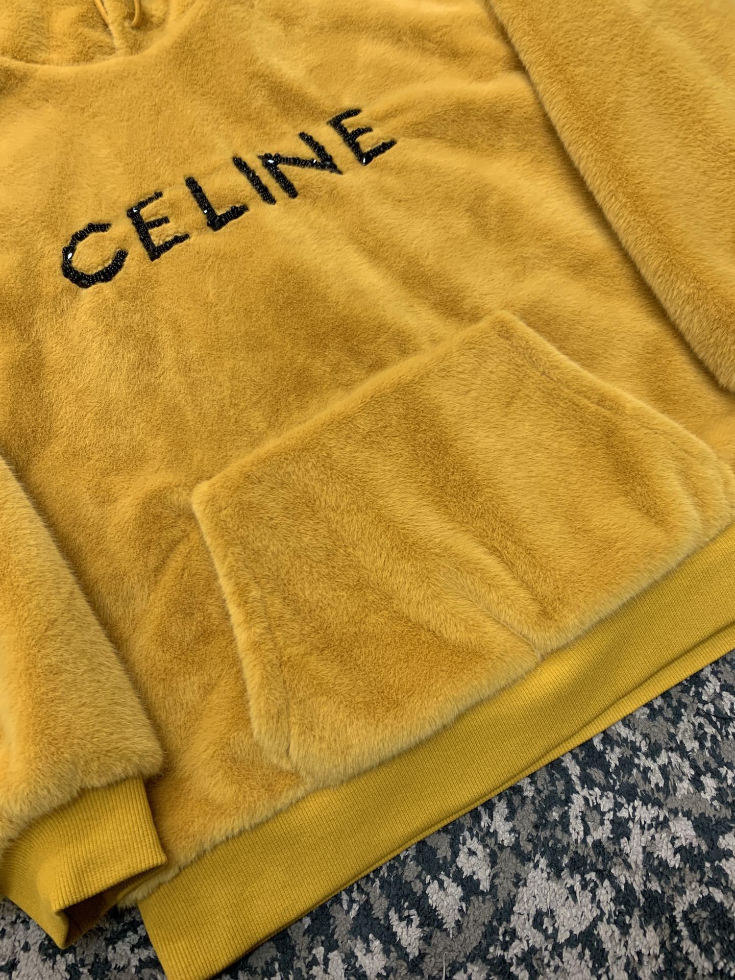 loose-celine-hoodie-in-fuzzy-wool-5966_16845011466-1000