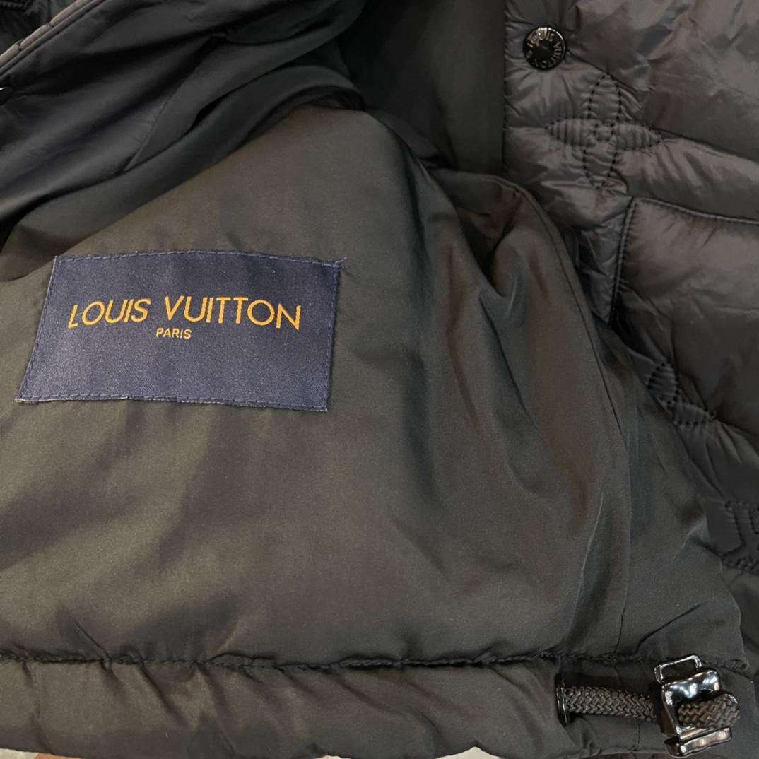 louis-vuitton-3976_16843992675-1000