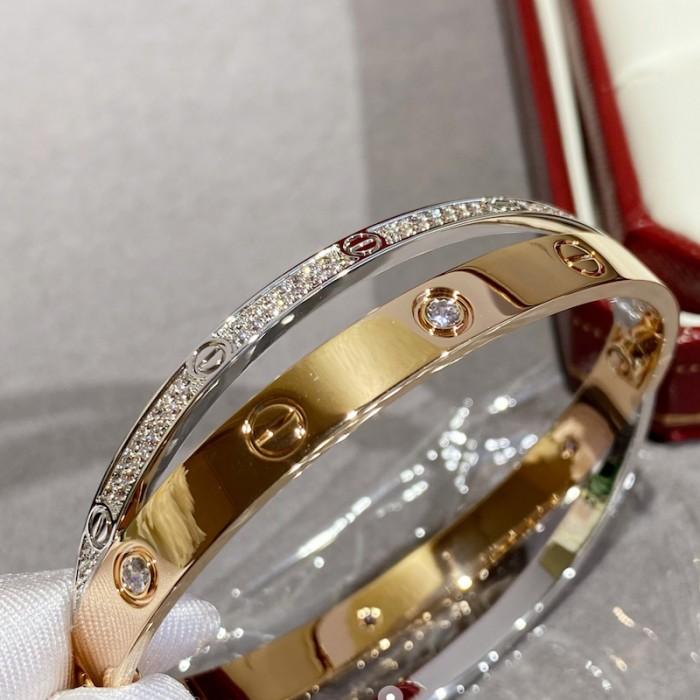 love-bracelet-diamond-paved-4884_16844004415-1000