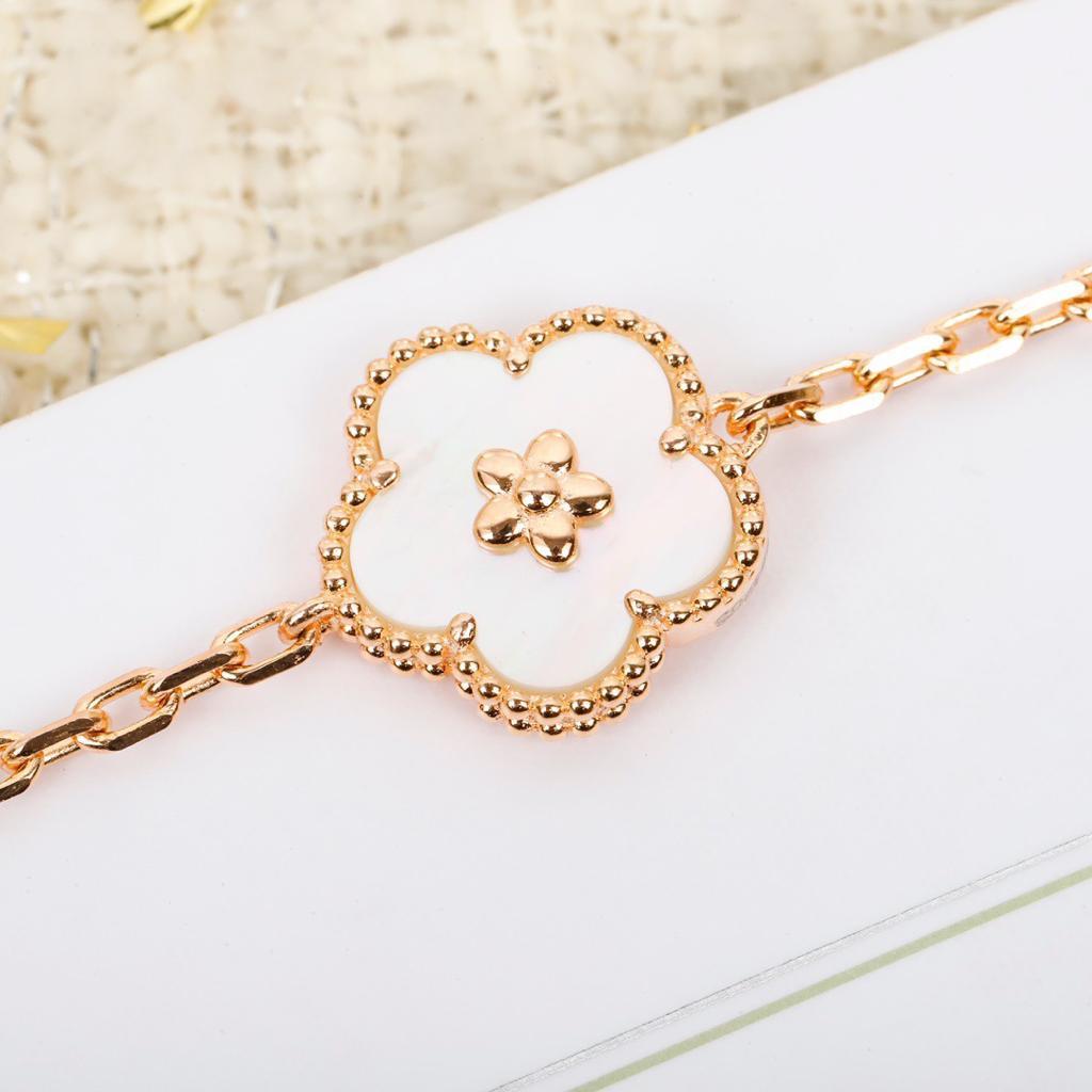 lucky-spring-bracelet-5-motifs-6272_16844029476-1000