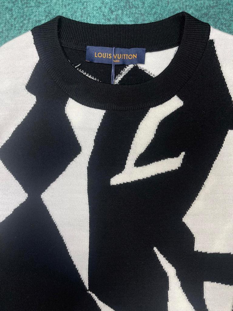 lv-abstract-houndstooth-crewneck-5902_16845011094-1000