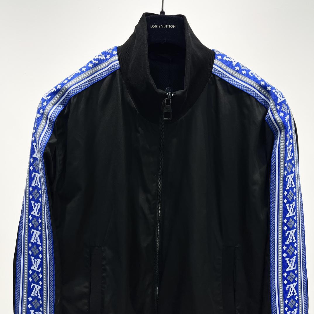 lv-fair-isle-stripes-nylon-tracksuit-4954_16845004633-1000