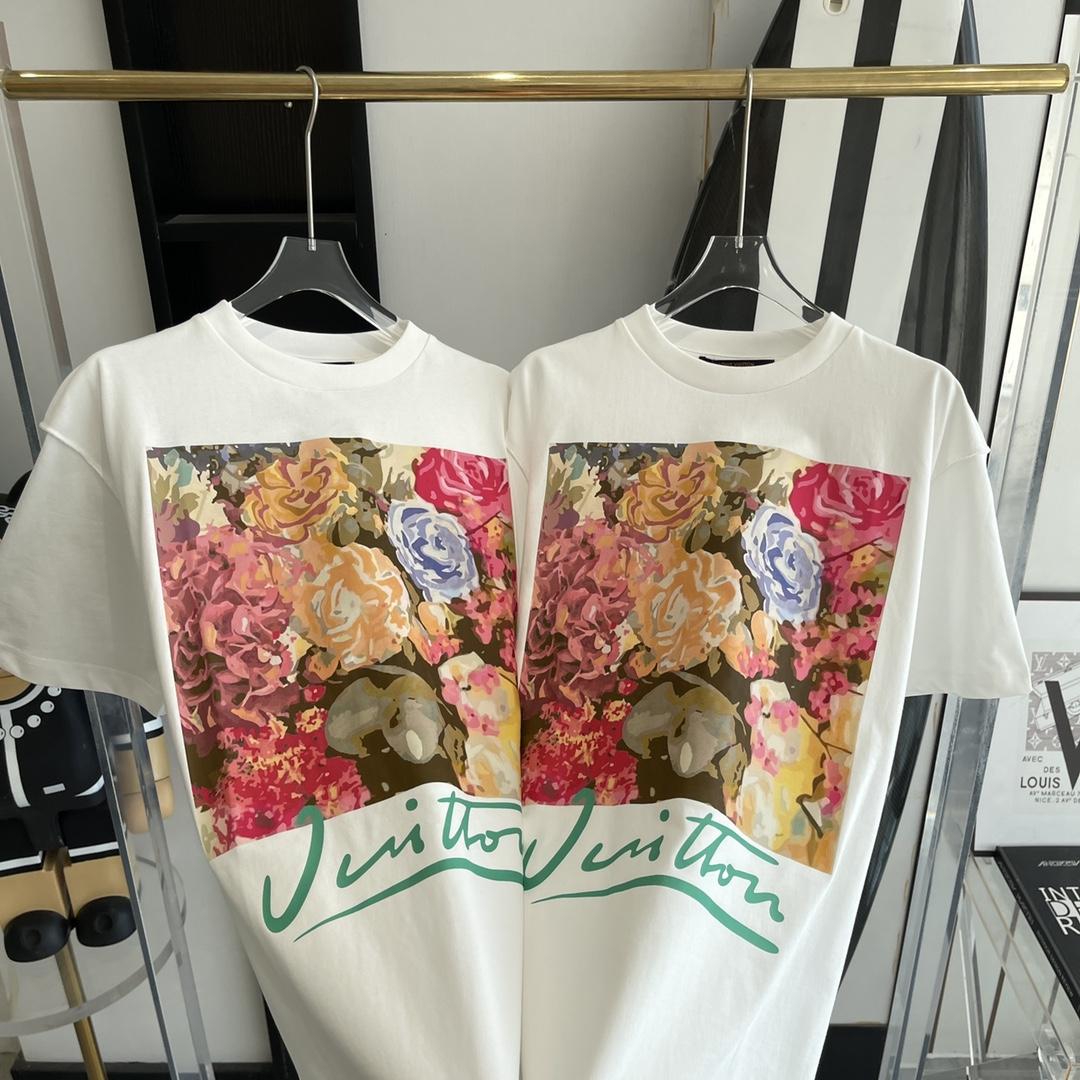 lv-flower-tapestry-print-t-shirt-3084_16844991396-1000