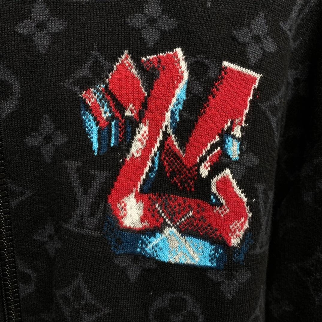 lv-graffiti-zipped-blouson-3153_16843962035-1000