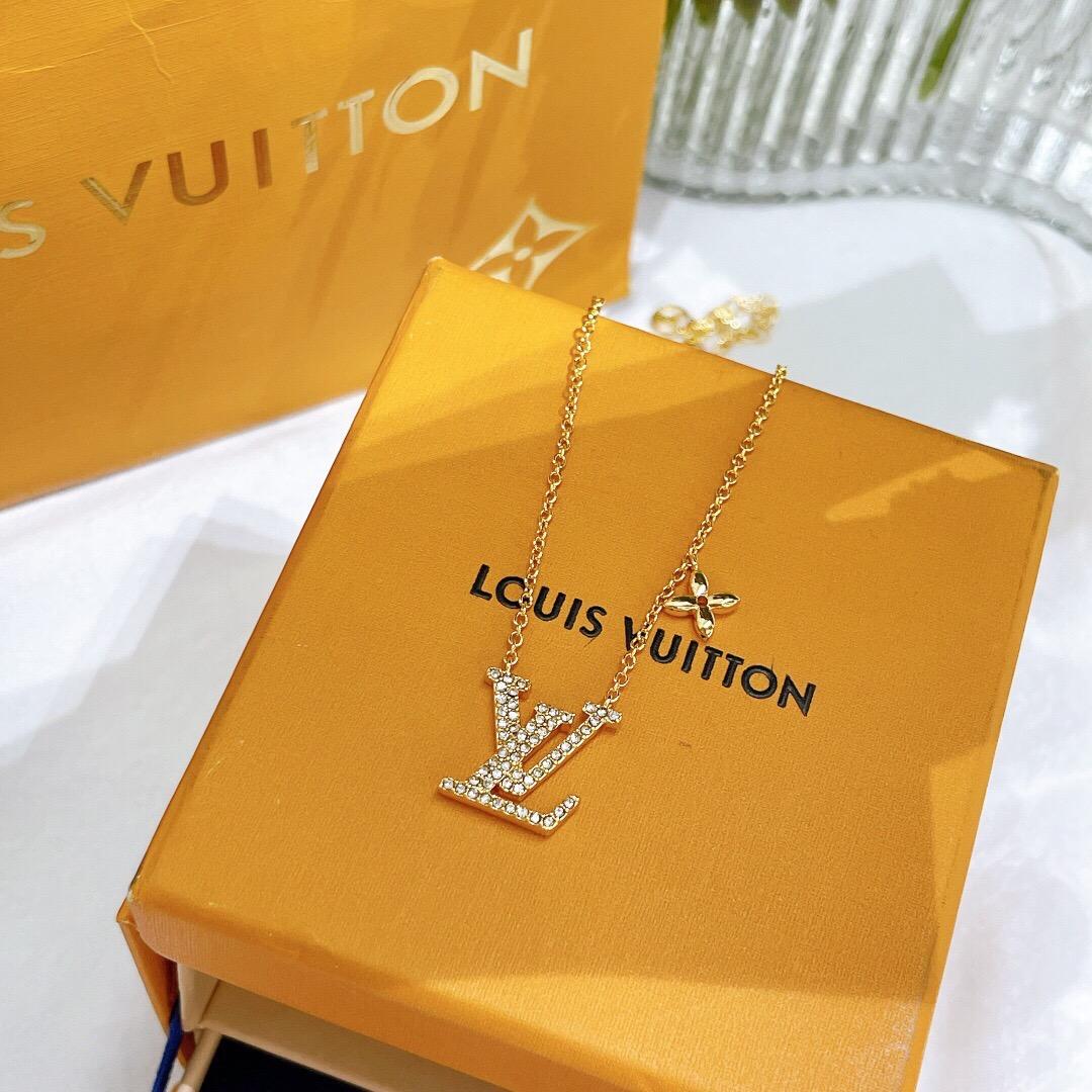 lv-iconic-necklace-2822_16843957995-1000