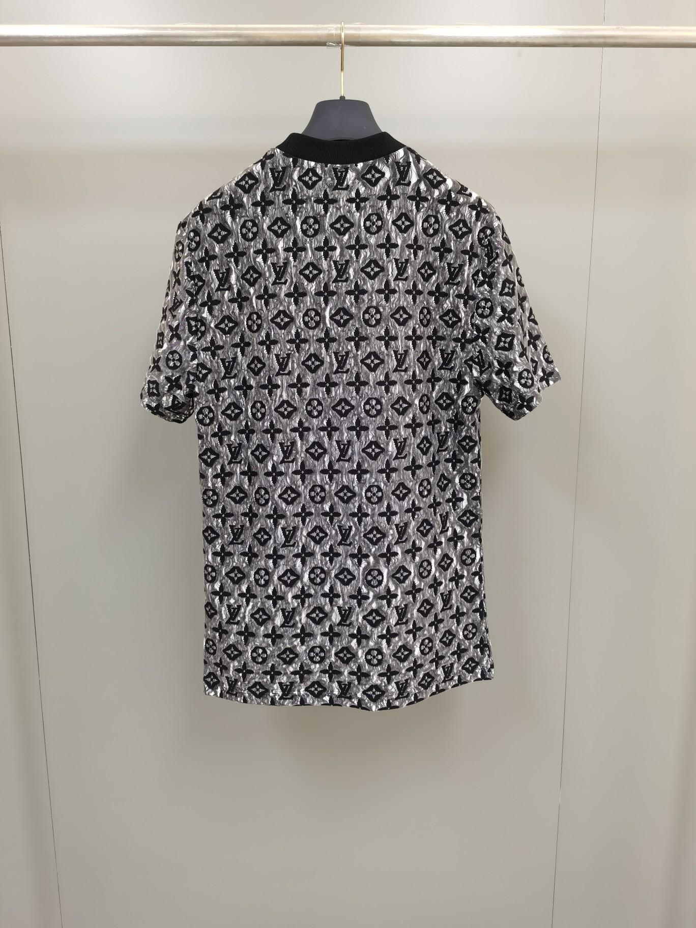 lv-monogram-t-shirt-7216_16845021053-1000