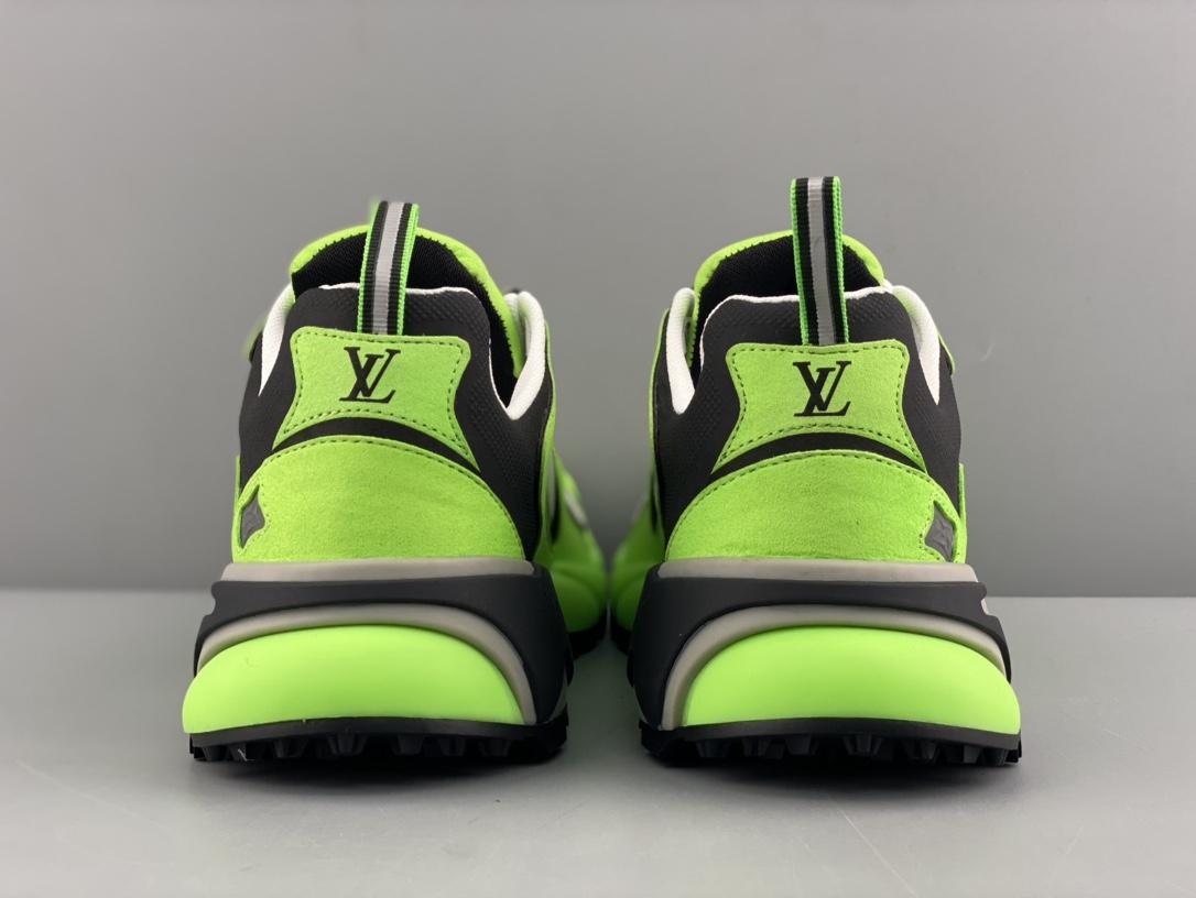 lv-runner-tatic-trainers-722_16843503007-1000