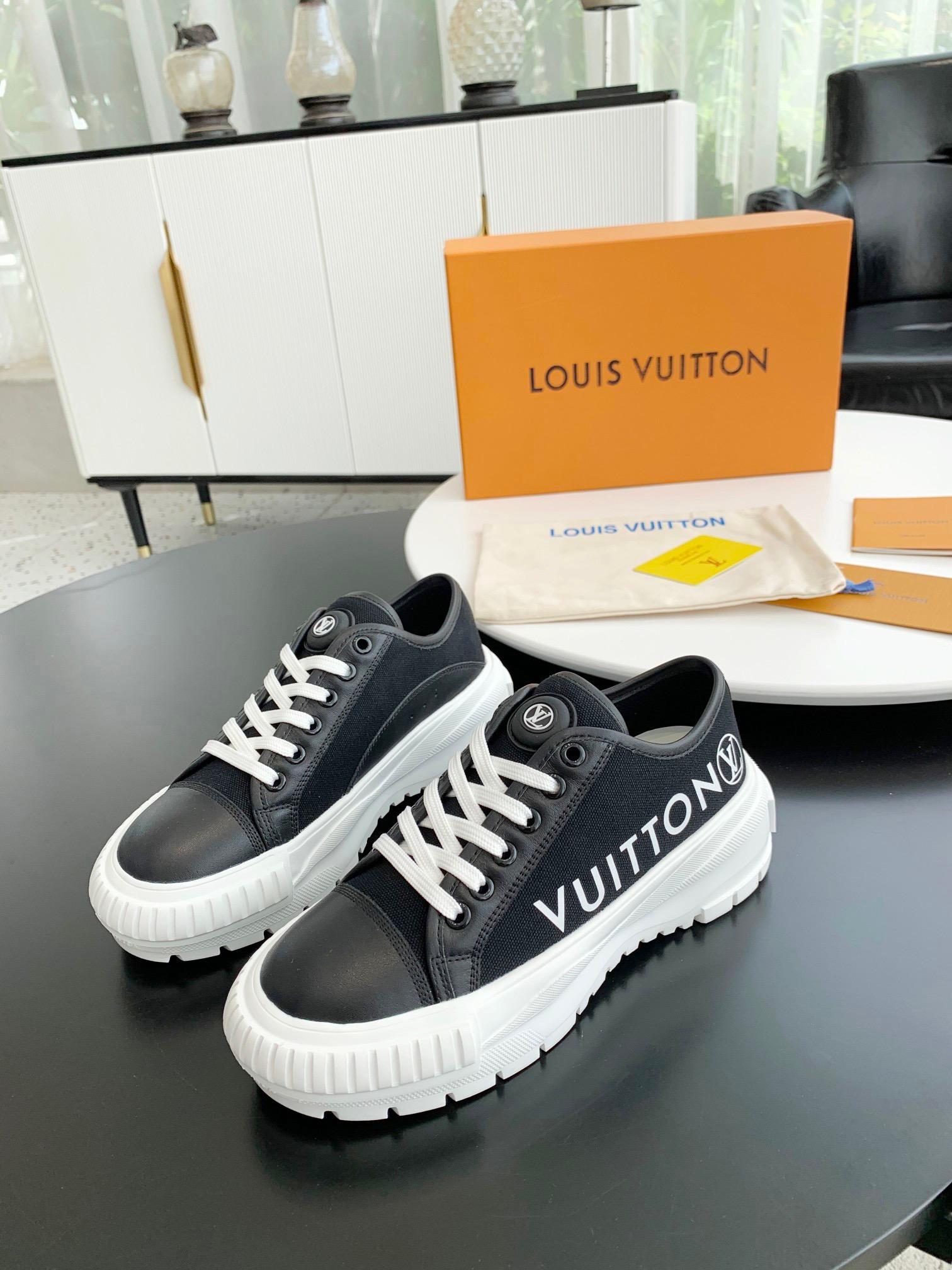 lv-squad-sneaker-1705_16843943505-1000