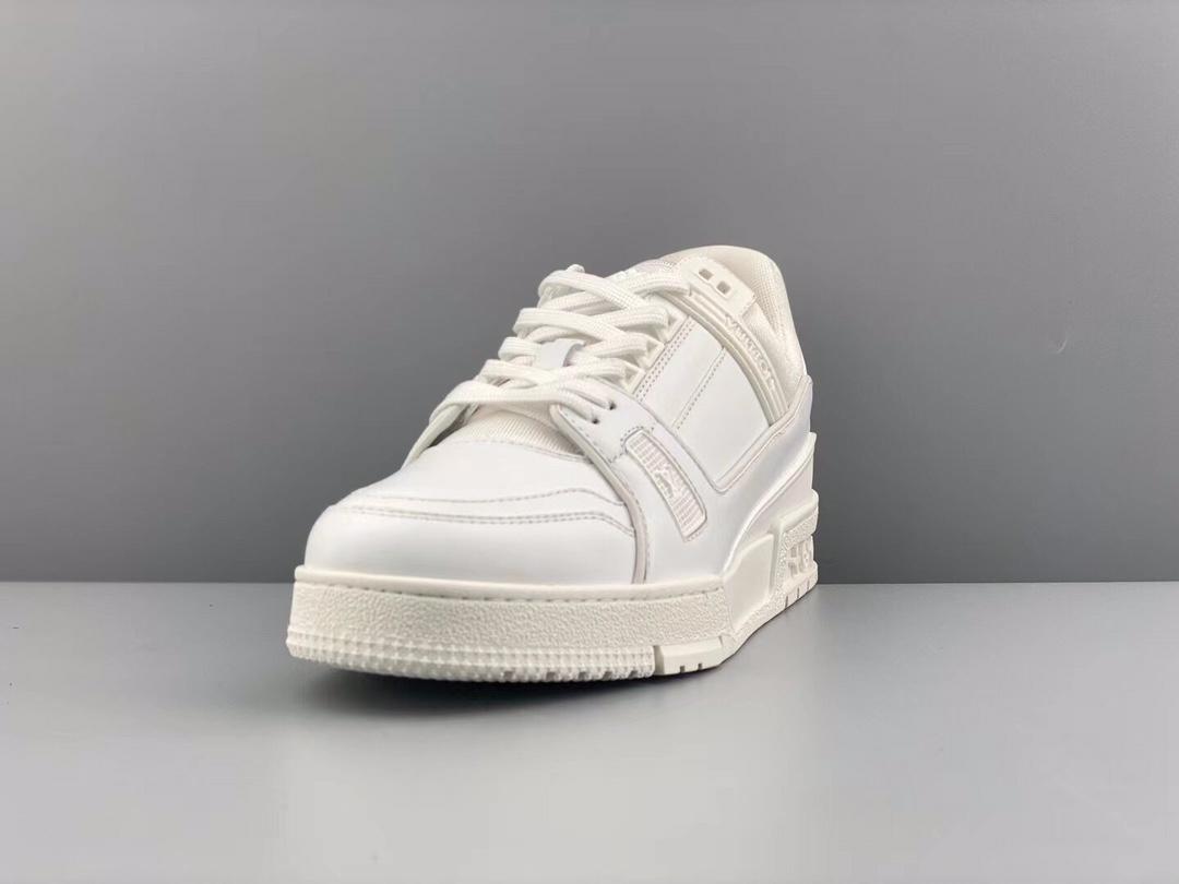 lv-trainer-sneaker-3259_16843965157-1000