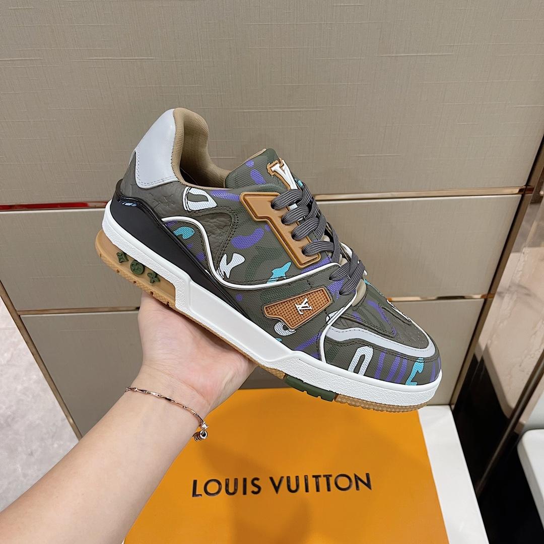 lv-trainer-sneaker-7457_16844051313-1000