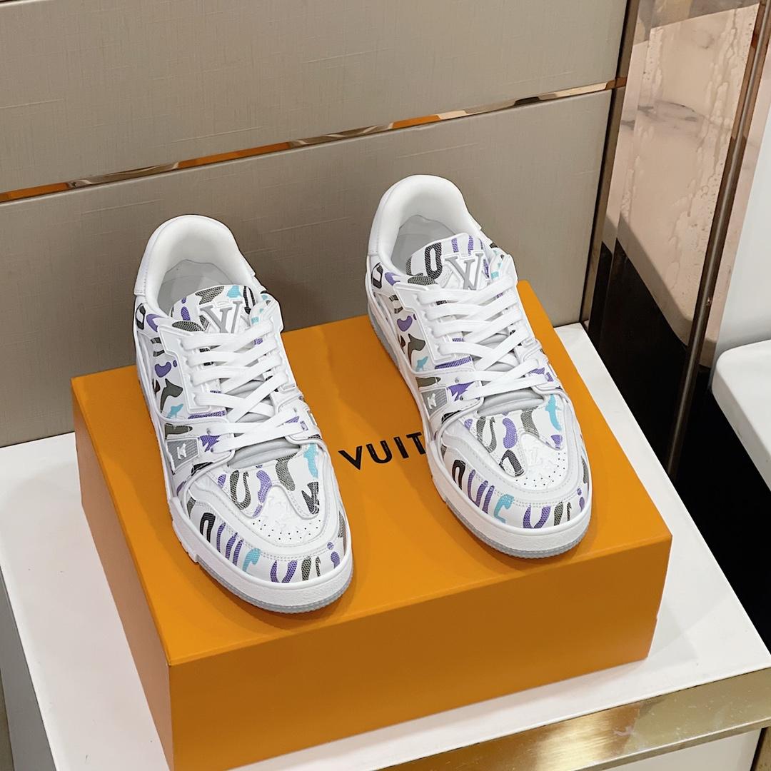 lv-trainer-sneaker-7458_16844051347-1000