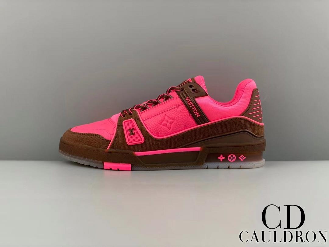 lv-trainers-650_16843501663-1000