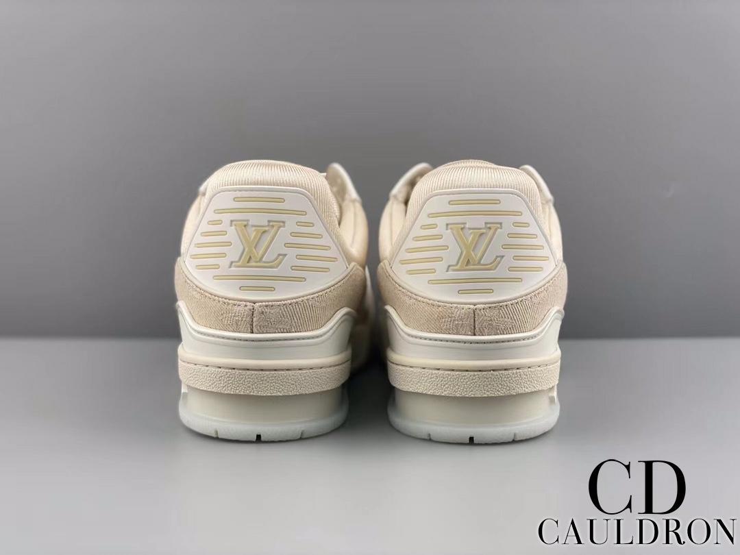 lv-trainers-651_16843501688-1000