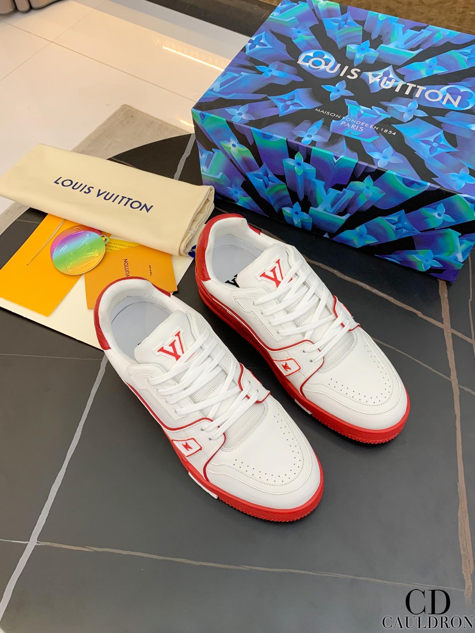 lv-trainers-656_16843501854-1000