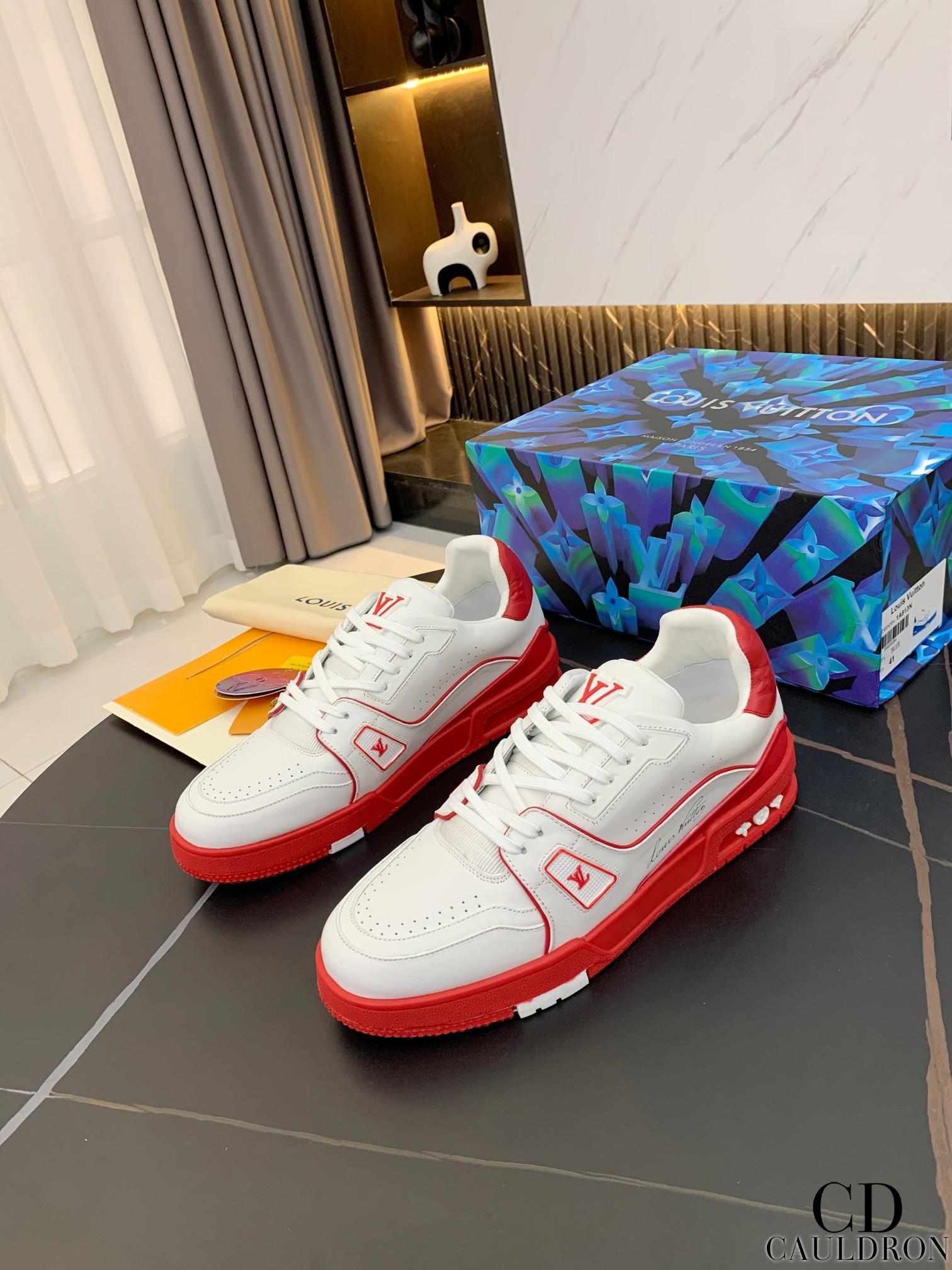 lv-trainers-656_16843501866-1000