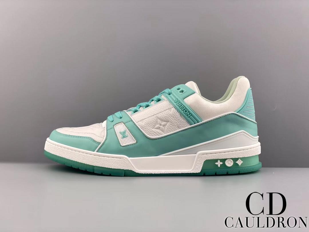 lv-trainers-663_16843502023-1000