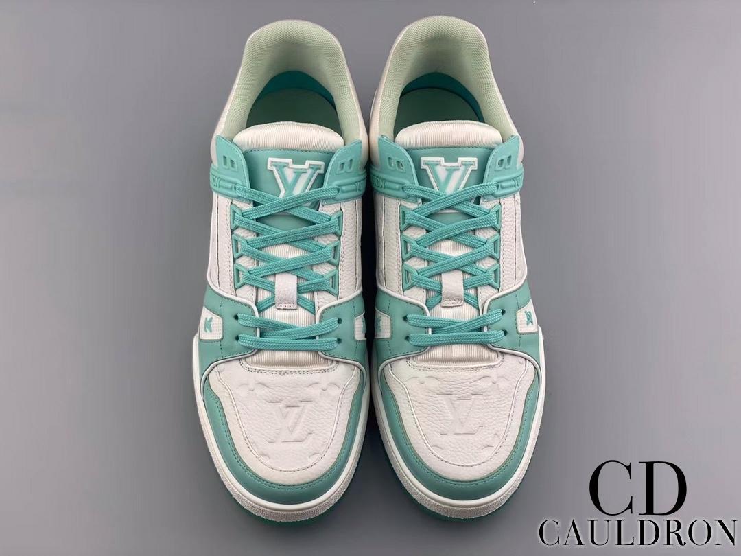 lv-trainers-663_16843502024-1000