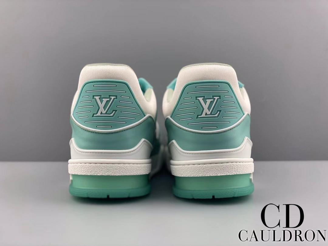 lv-trainers-663_16843502027-1000