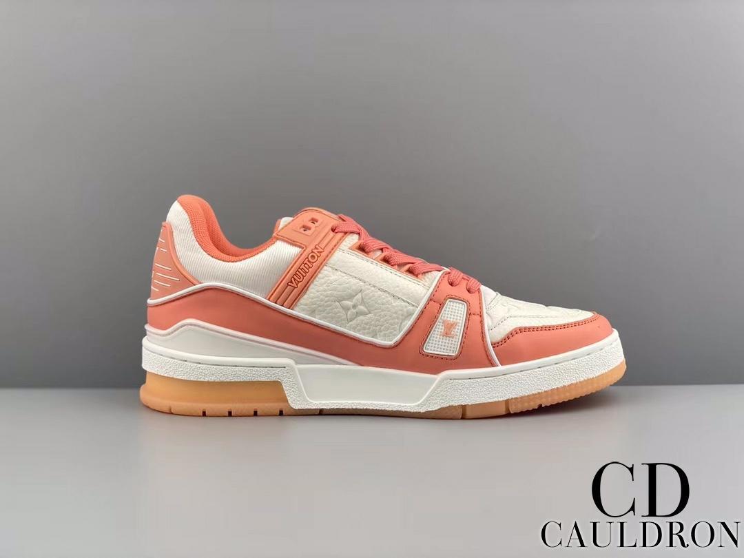 lv-trainers-664_16843502032-1000