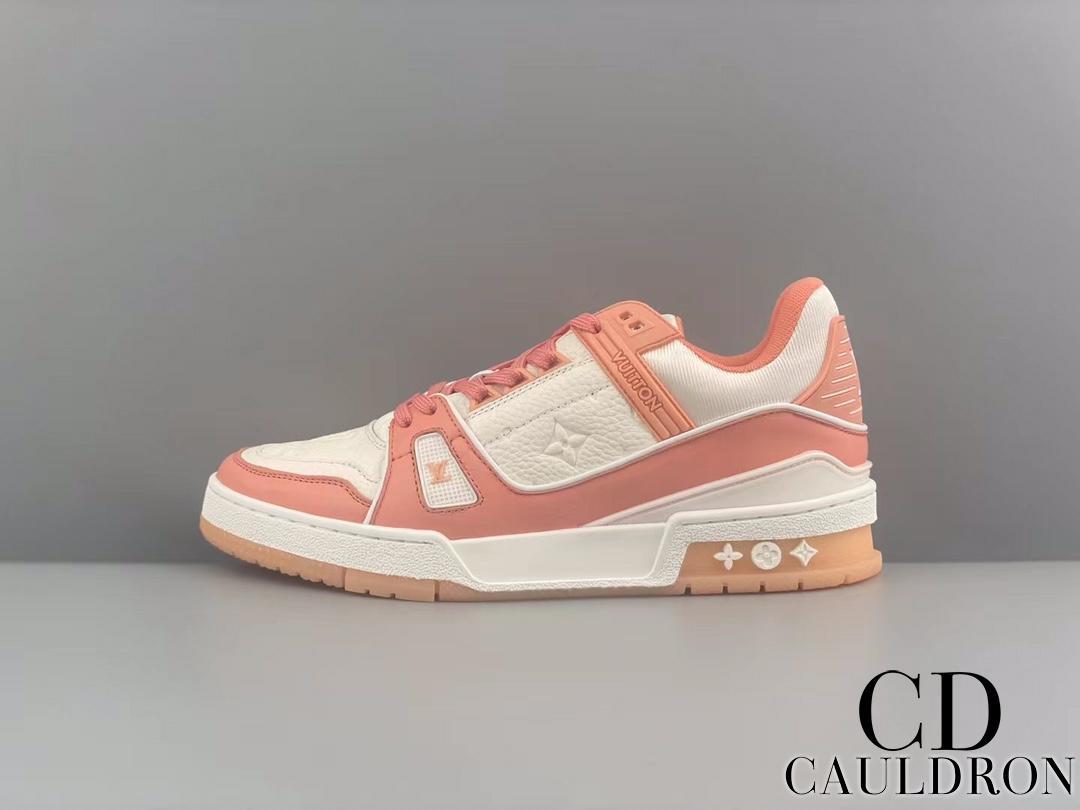 lv-trainers-664_16843502033-1000