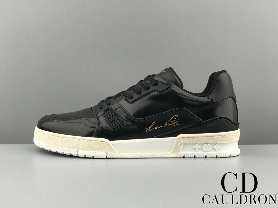 lv-trainers-667_16843502073-1000