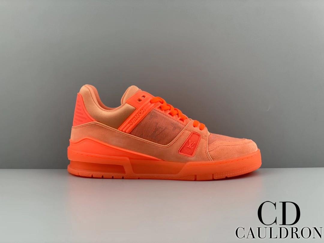 lv-trainers-668_16843502092-1000