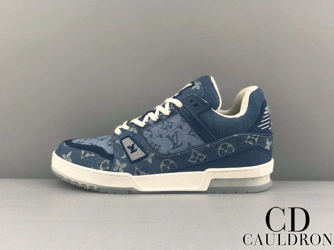 lv-trainers-673_16843502193-1000