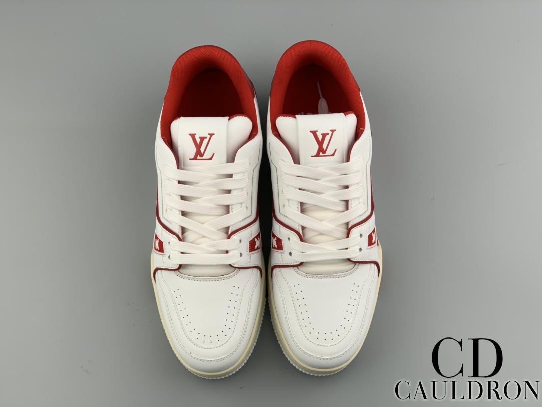 lv-trainers-674_16843502204-1000