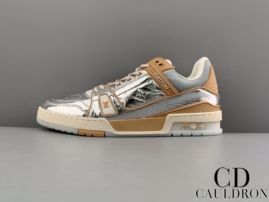 lv-trainers-679_16843502273-1000