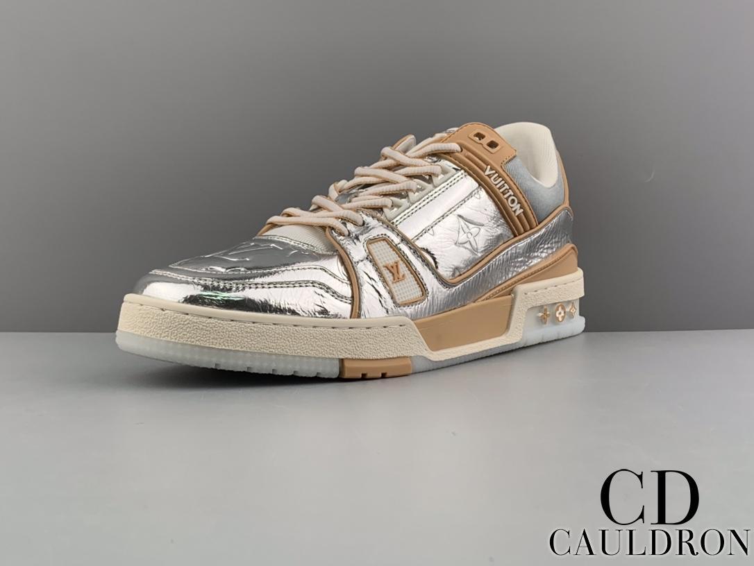 lv-trainers-679_16843502286-1000