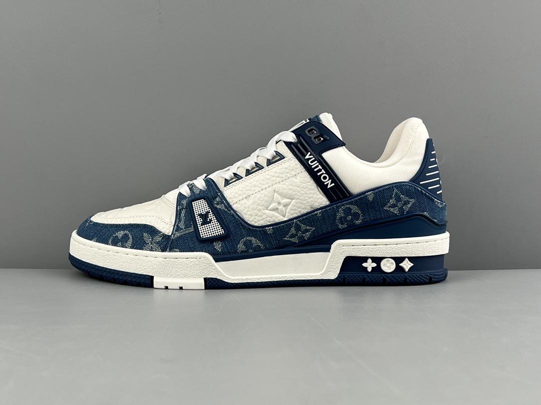 lv-trainers-712_16843502832-1000