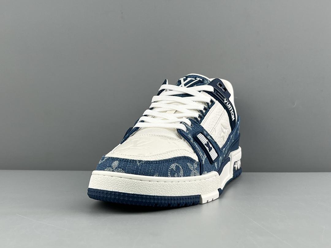 lv-trainers-712_16843502835-1000