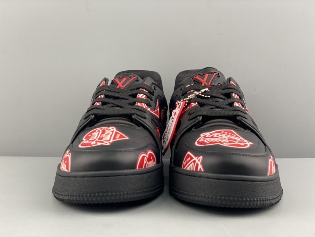 lv-trainers-713_16843502843-1000