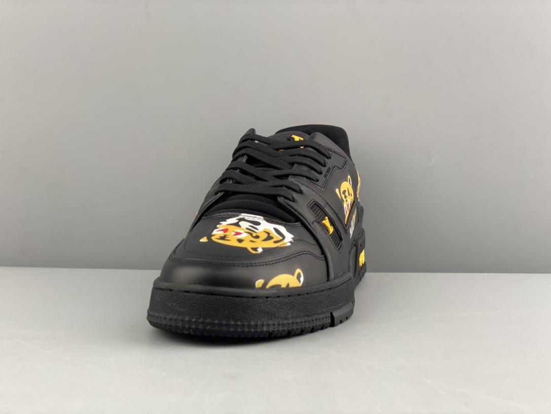 lv-trainers-714_16843502855-1000