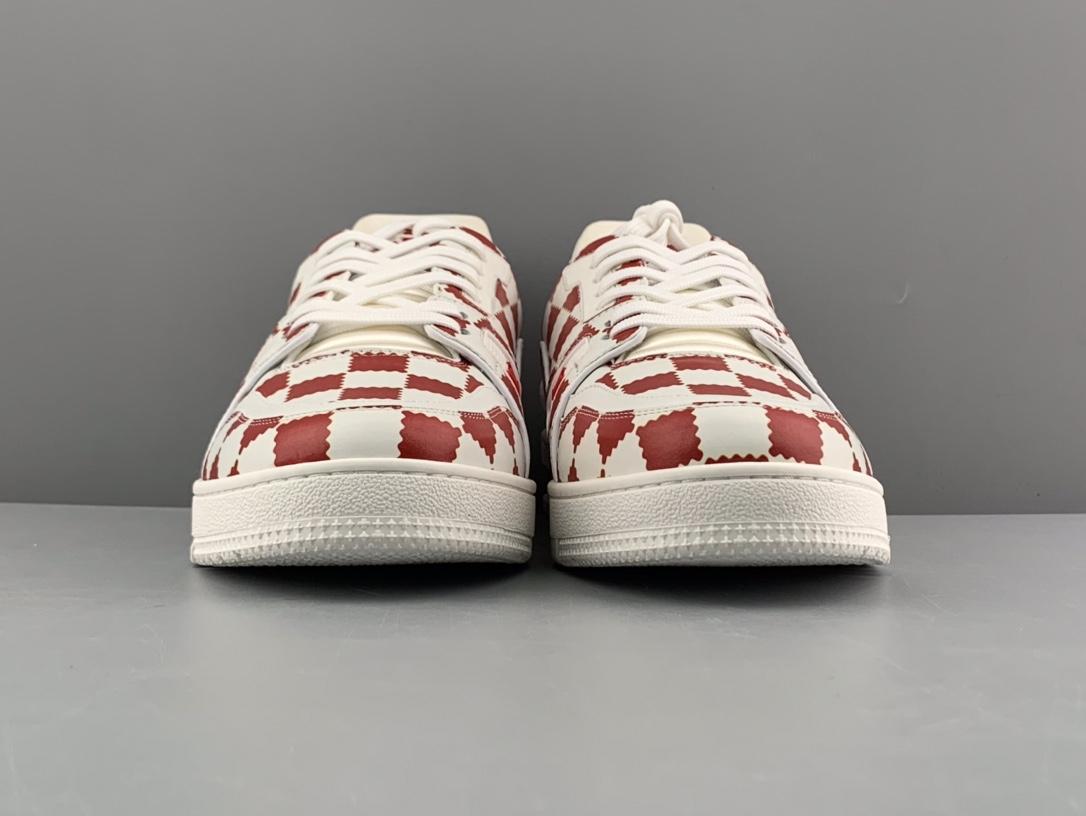 lv-trainers-726_16843503044-1000