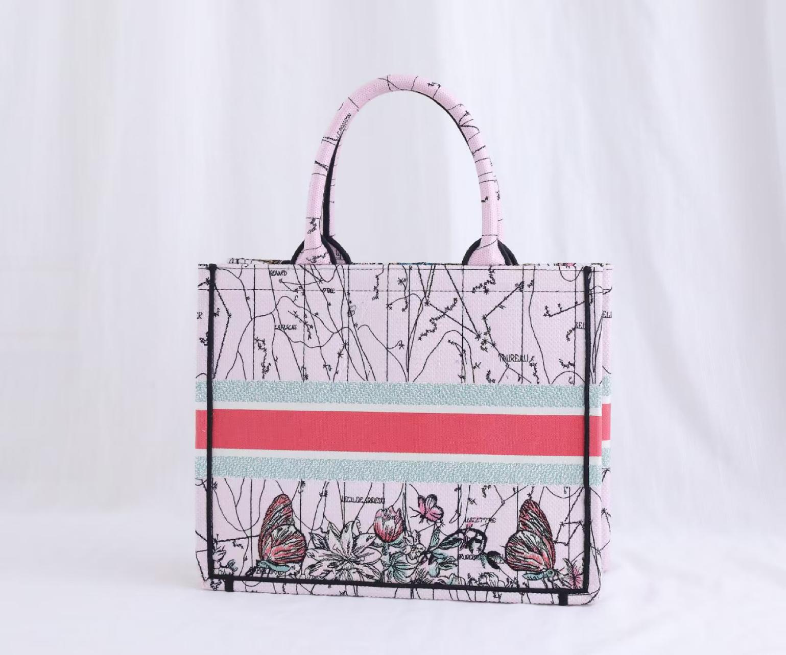 medium-dior-book-tote-136_16843495543-1000