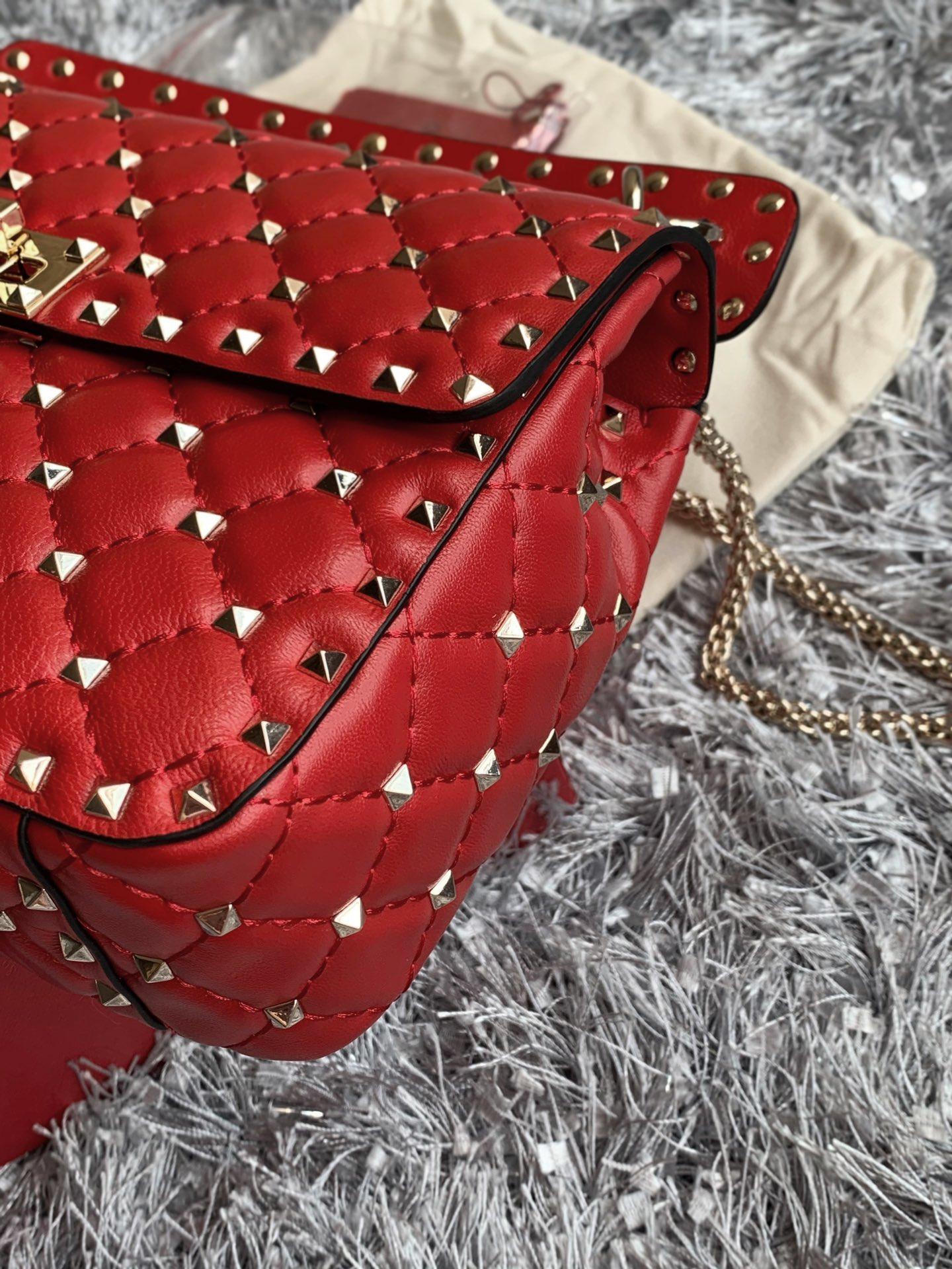 medium-rockstud-spike-nappa-leather-bag-3211_16843962938-1000