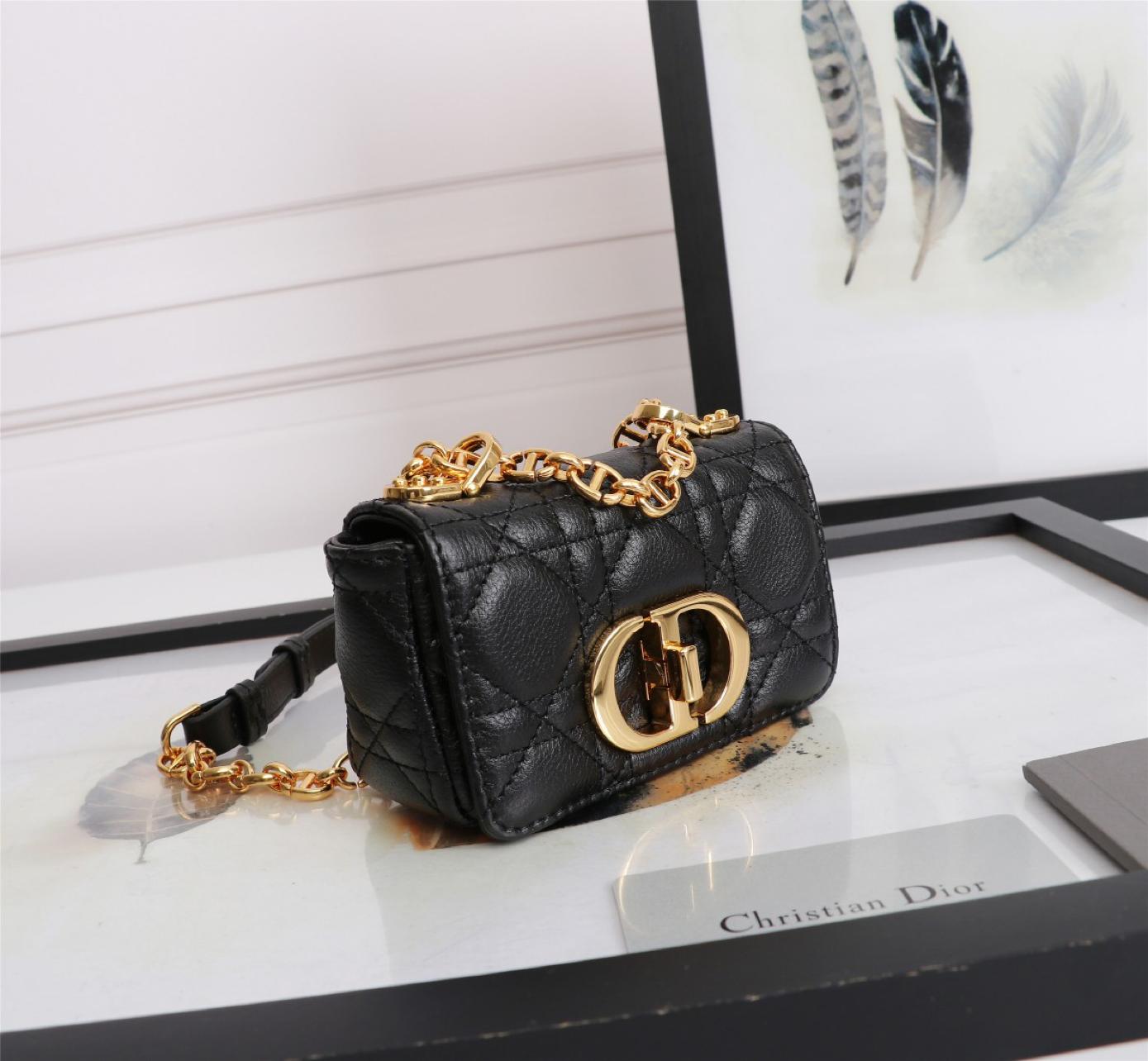 micro-dior-caro-bag-150_16843495934-1000