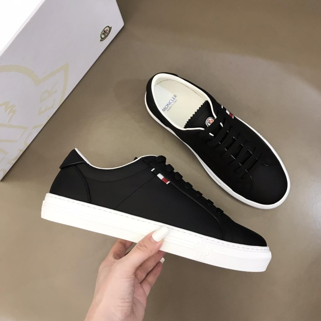 moncler-lace-up-sneakers-1570_16843940503-1000