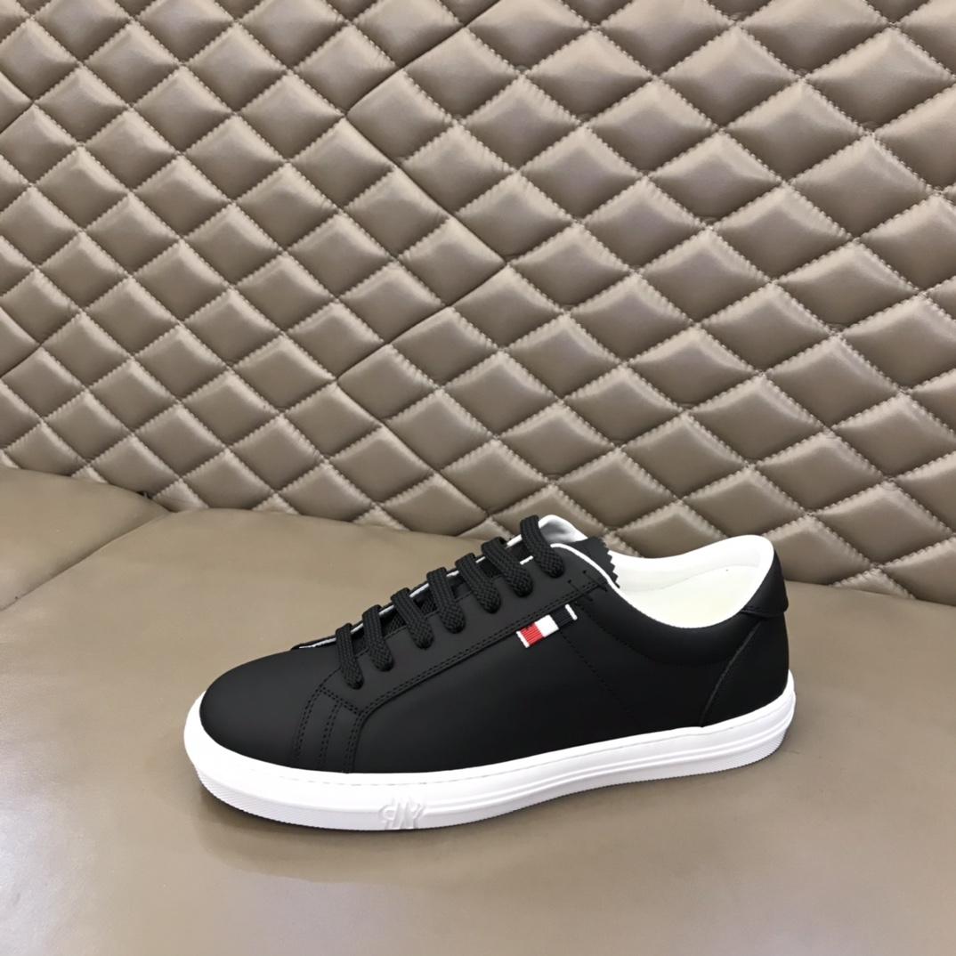 moncler-lace-up-sneakers-1570_16843940507-1000